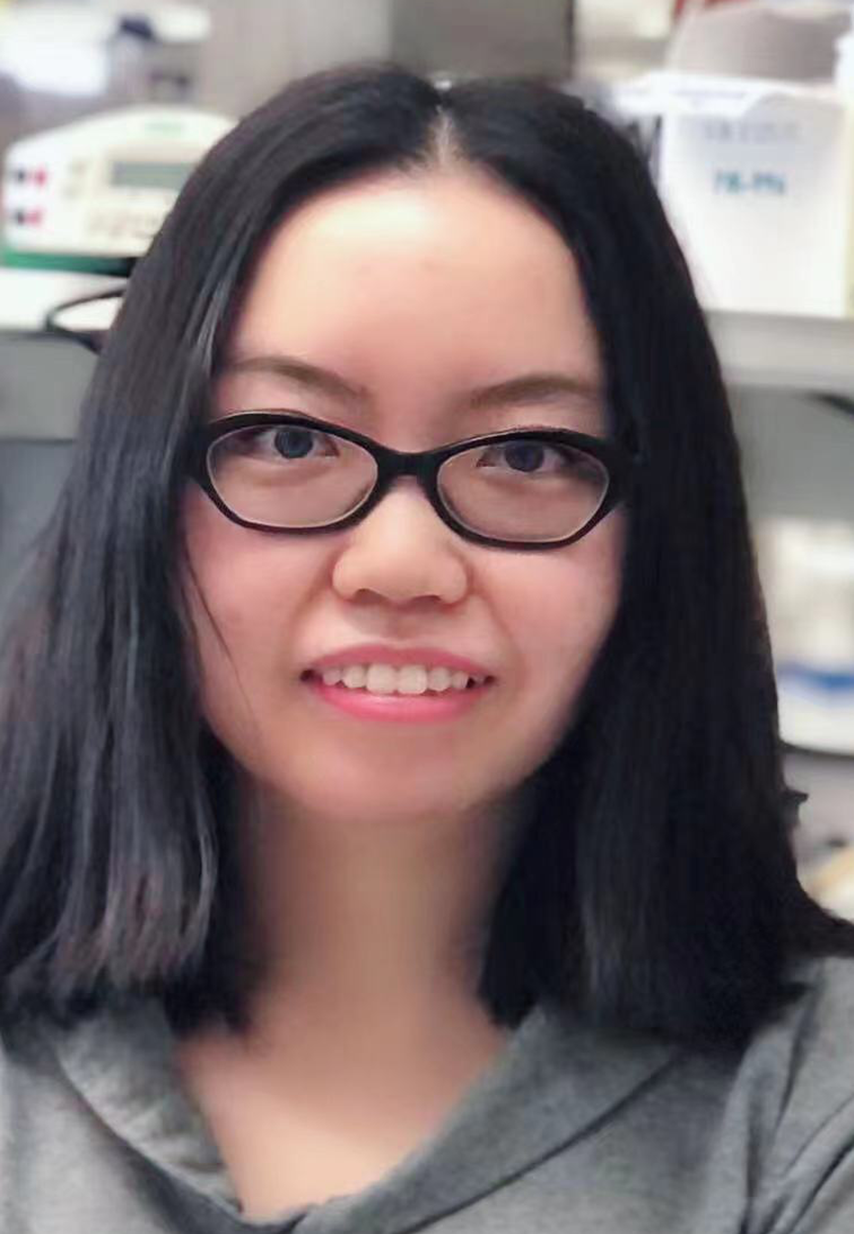 Zhaomeng Feng